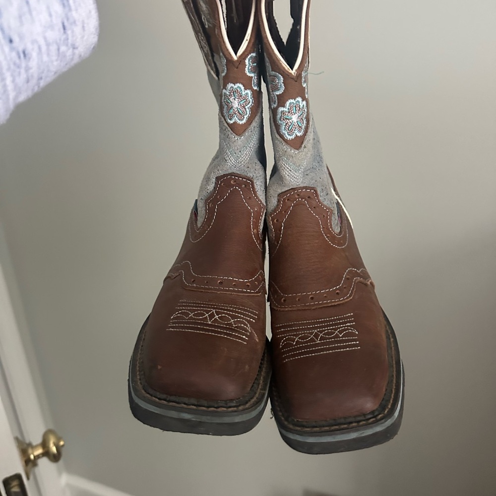 Justin Boots Brown and Gray Women's Western Boots with Floral Stitching